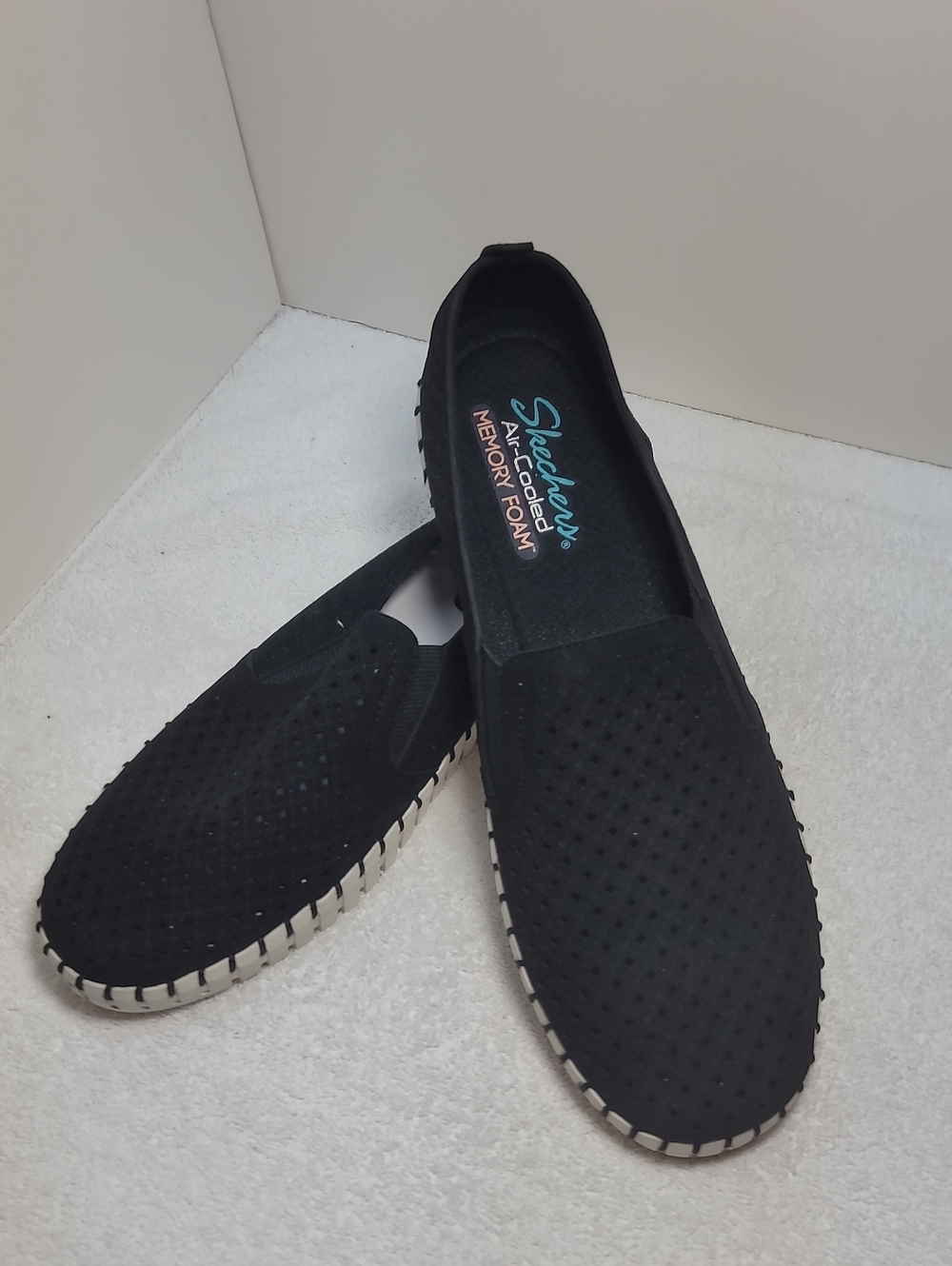 Skechers Black Perforated Slip-On Memory Foam - Size 10 - NWT.  160